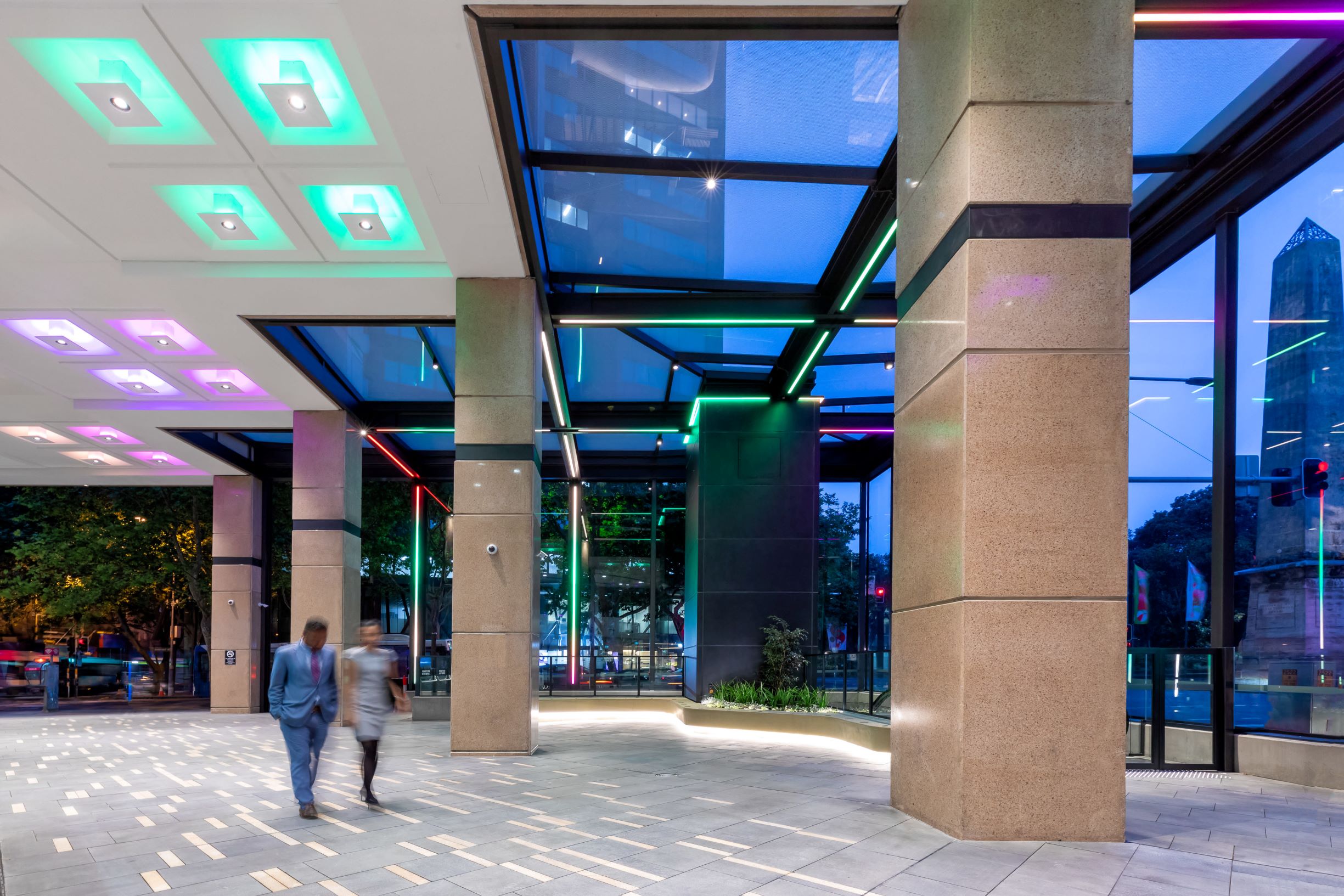 231_Elizabeth_St_Awning